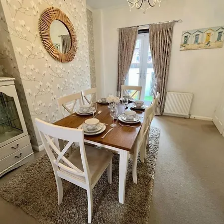 Scoresby Retreat - *